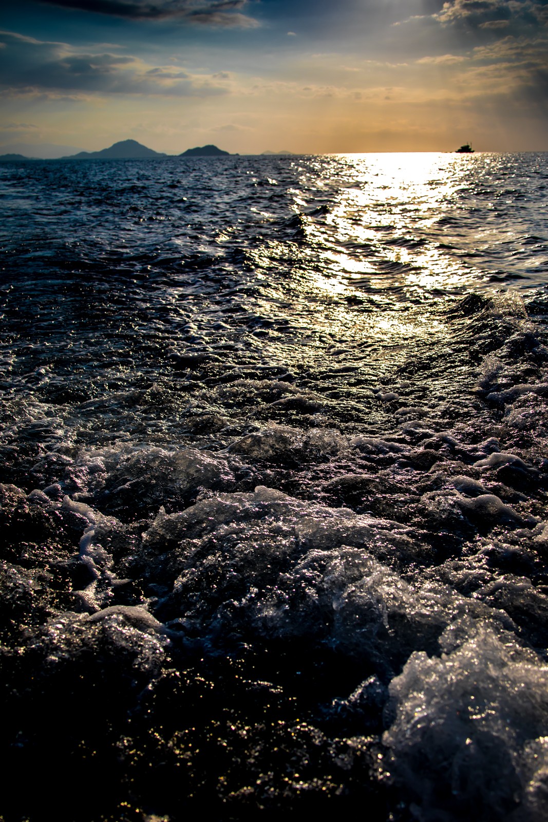 Cesta z ostrova Komodo do hlavního města Bali - Denpasaru - Ladislav Hanousek, Indonésie