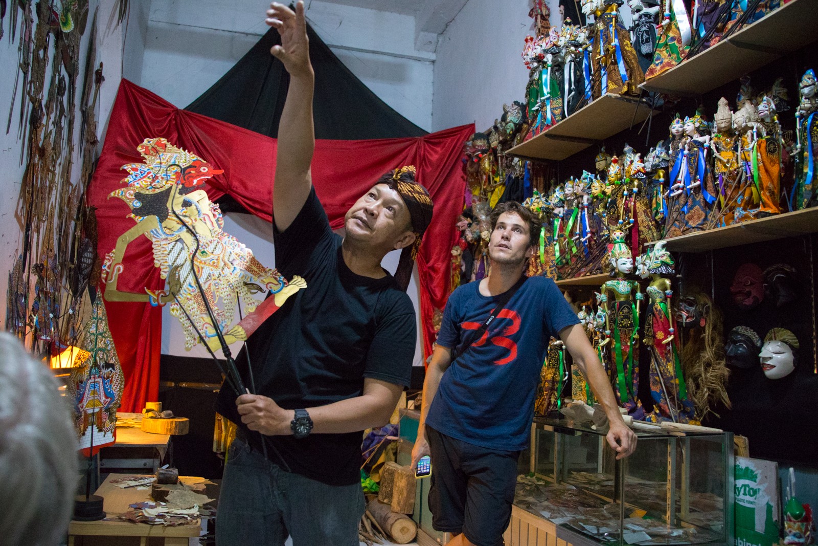 Yogyakarta - stínové divadlo Wayang Kulit - Ladislav Hanousek, Indonésie