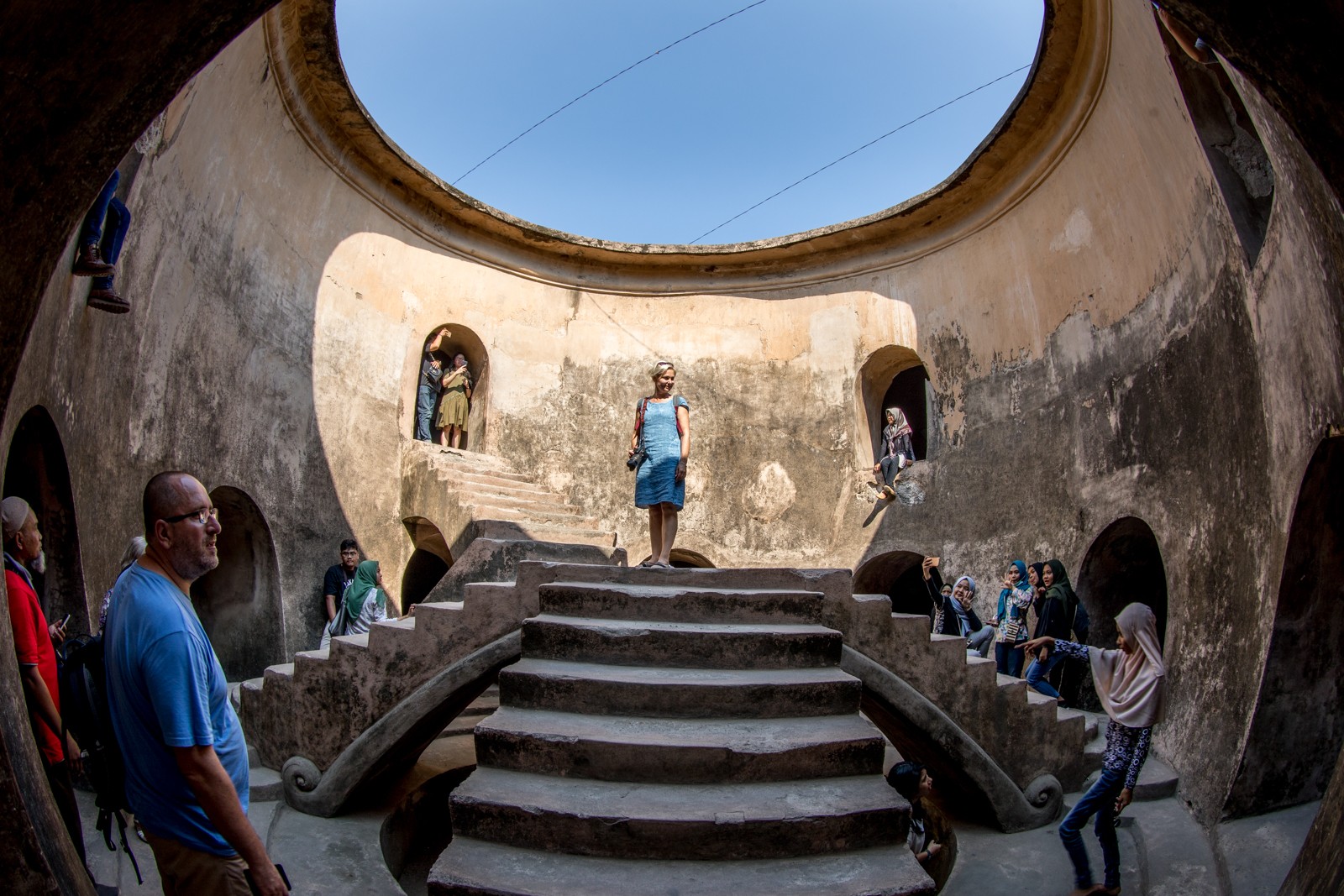 Bali - chrám Pura Taman Saraswati známý jako Vodní palác. - Ladislav Hanousek, Indonésie