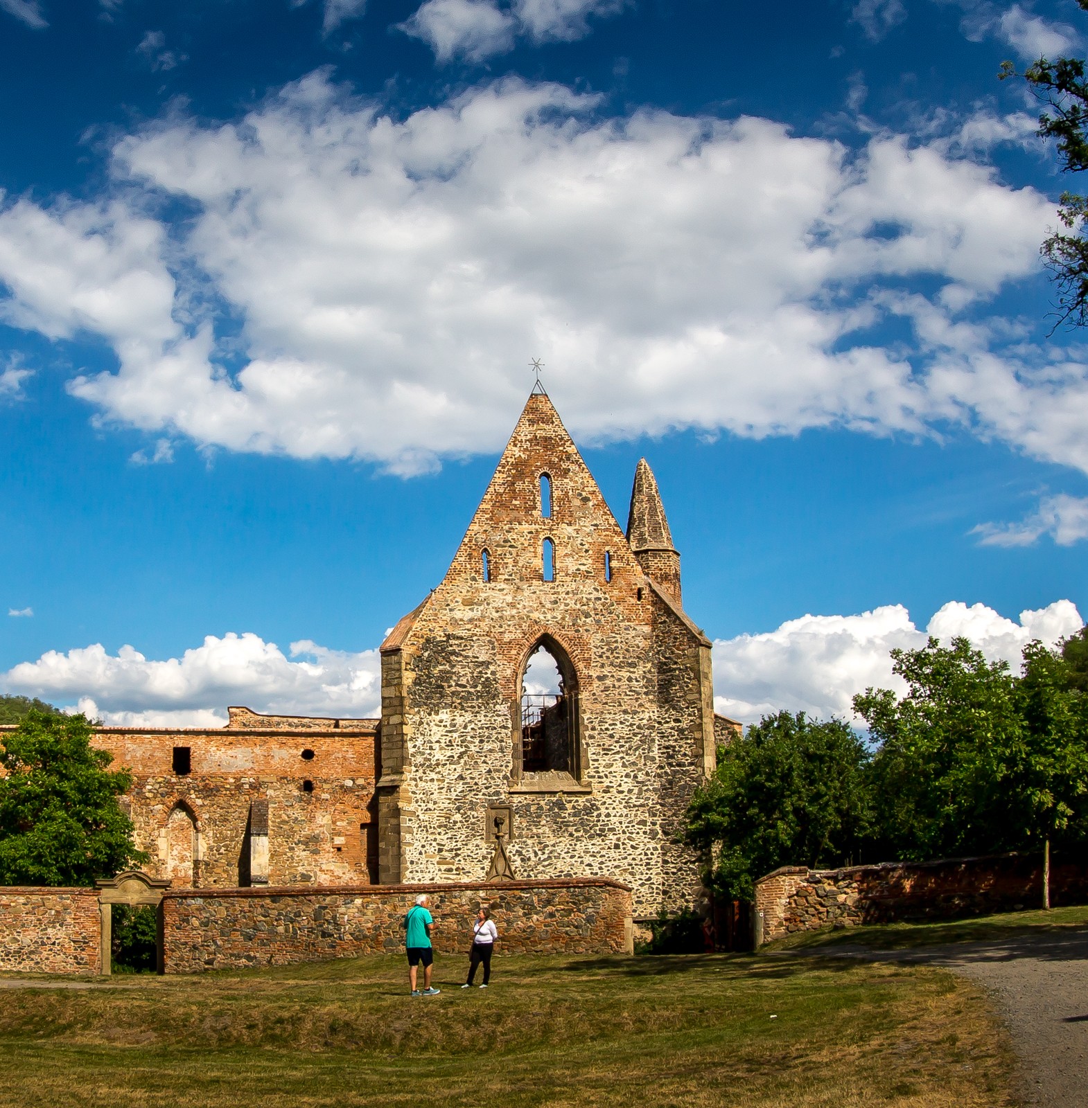 Klášter Rosa Coeli v Dolních Kounicích. Tajemné místo nedaleko od Brna. - Ladislav Hanousek, Ostatní z Čech a Moravy